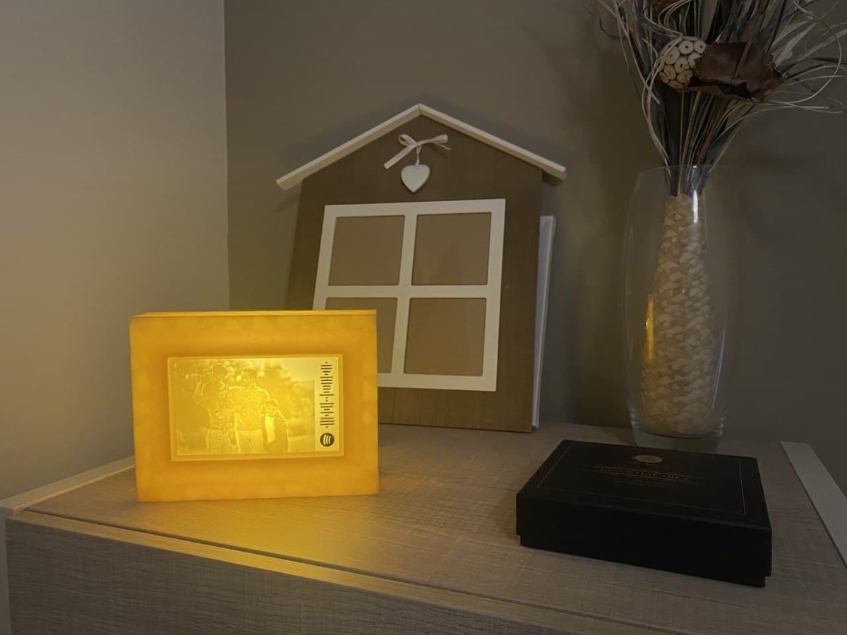 Marco de foto iluminado - Impresión y Regalos 3D