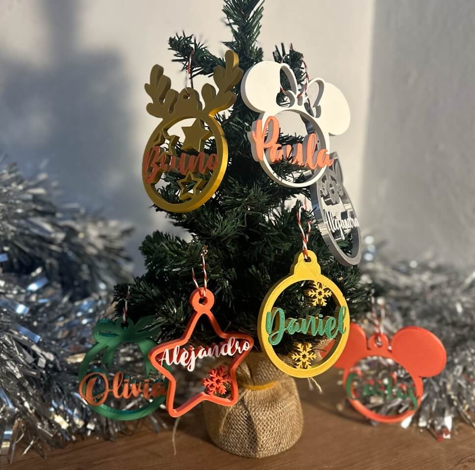 Bolas de Navidad Personalizadas - Impresión y Regalos 3D