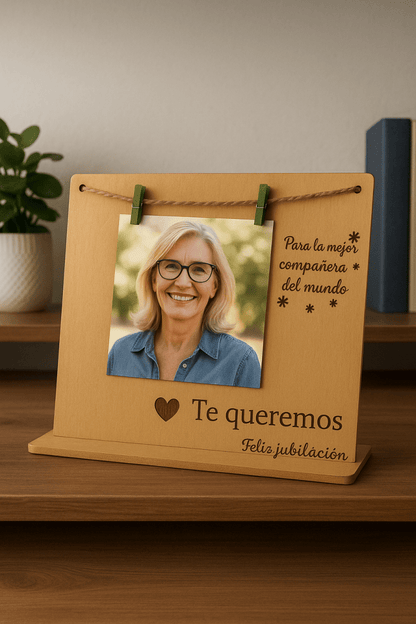 Marco de fotos personalizable en madera con cuerda - Impresión y Regalos 3D